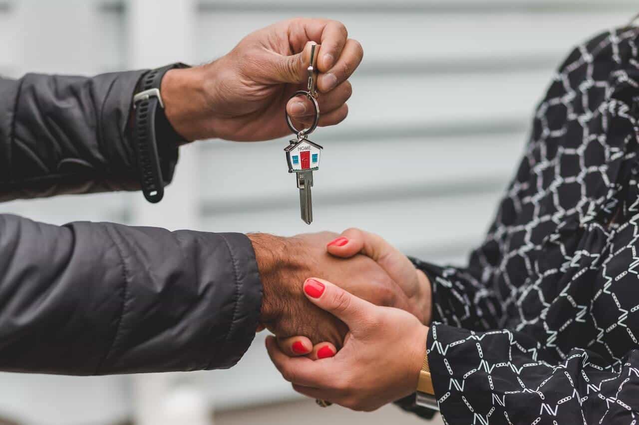 Top 10 Tips To Sell A House Fast